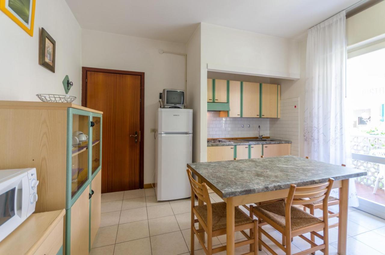 Clara Villa Bibione Exterior foto